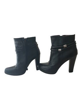 Nero Giardini Black Leather High-Heel Ankle Boots